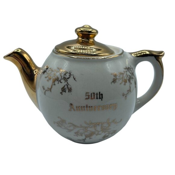 Hand painted 22-Kt. Gold 50th Anniversary Teapot with Lid - Picture 1 of 11
